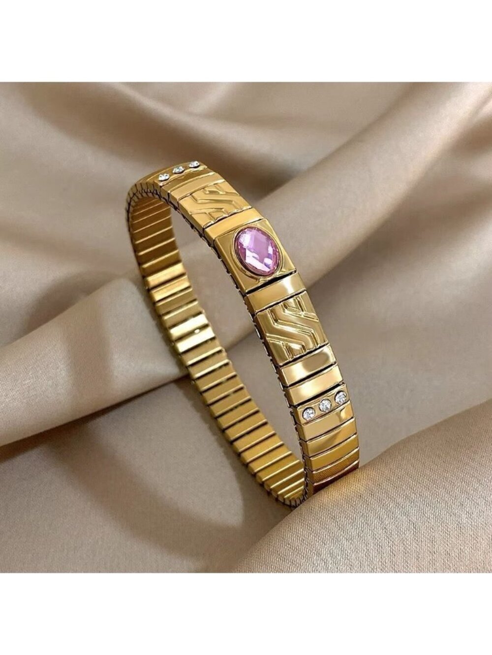 Diamond bracelet Q689